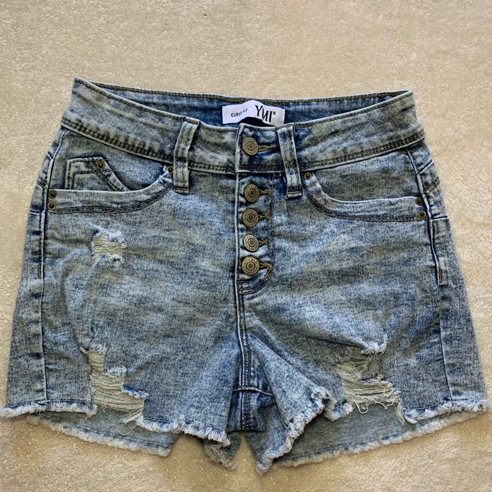 YMI size 1 Acid Wash Button Up Jean Shorts